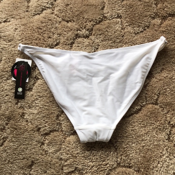 NWT - Bikini Bottoms - Picture 3 of 4